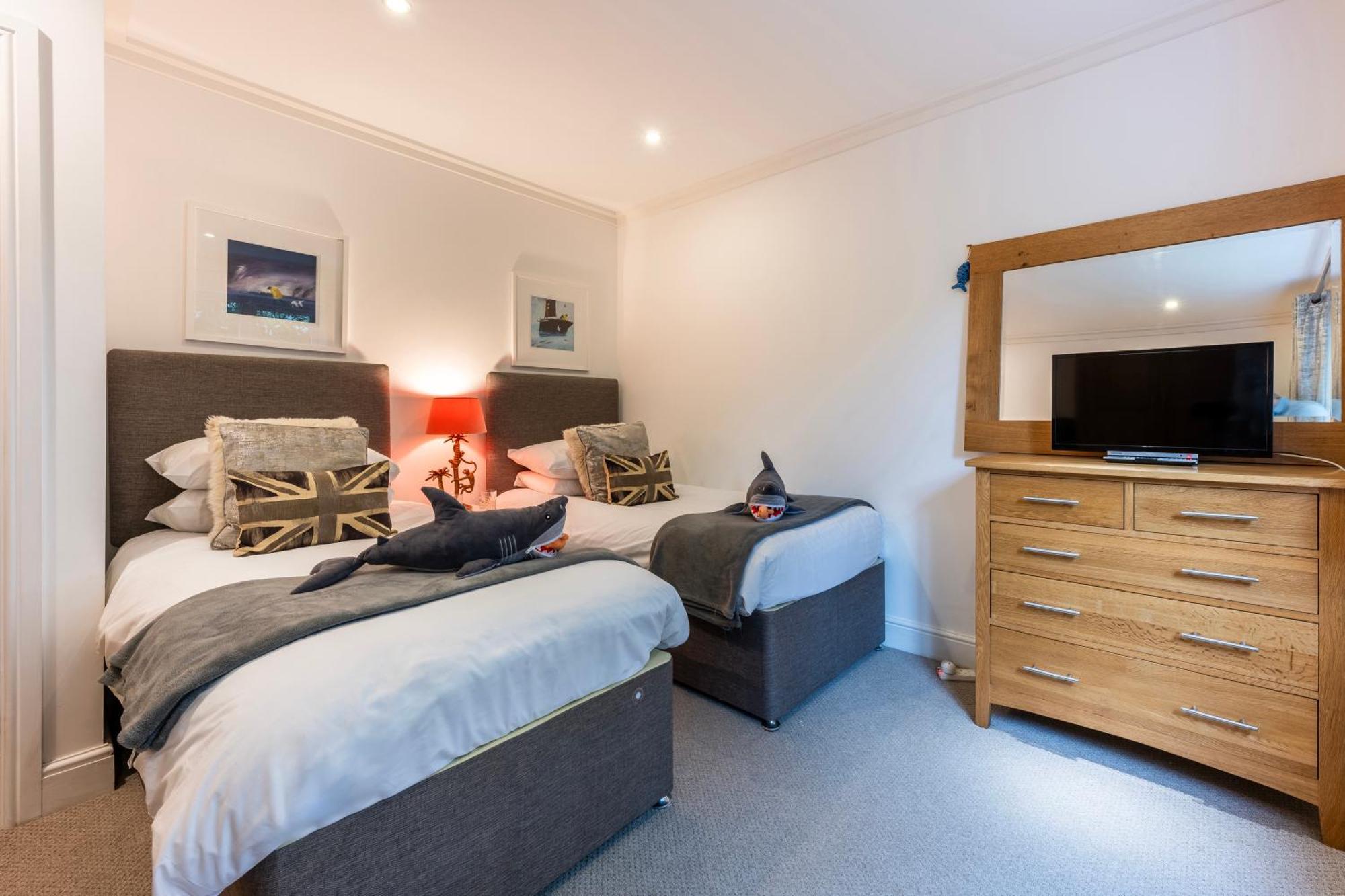 Carbis Bay And 4* St Ives