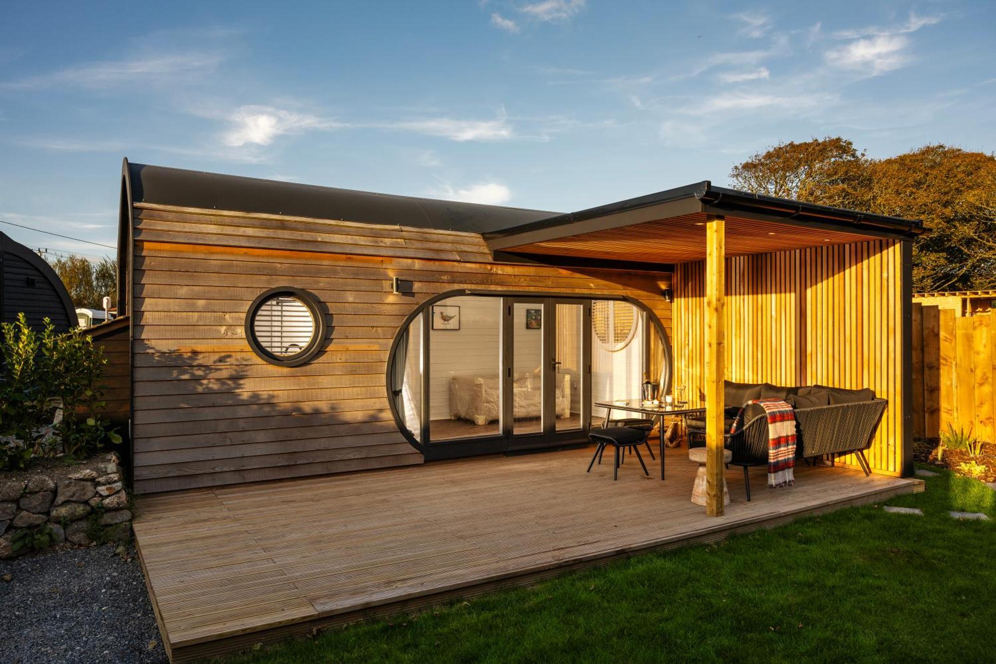 Carbis Bay And 4*